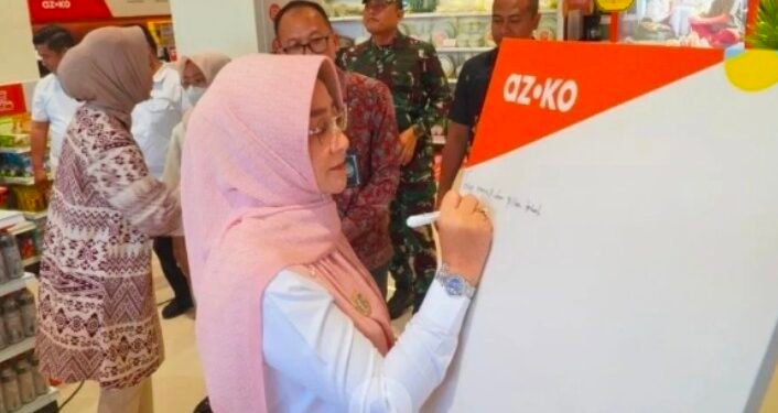 Bupati Sri Juniarsih Mas Hadiri Langsung Peresmian Gerai Pertama az.ko di Berau
