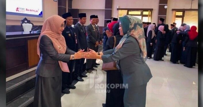 Sebanyak 119 Pejabat Dilantik, 53 pejabat Administrator Dan 66 Pejabat Pengawas