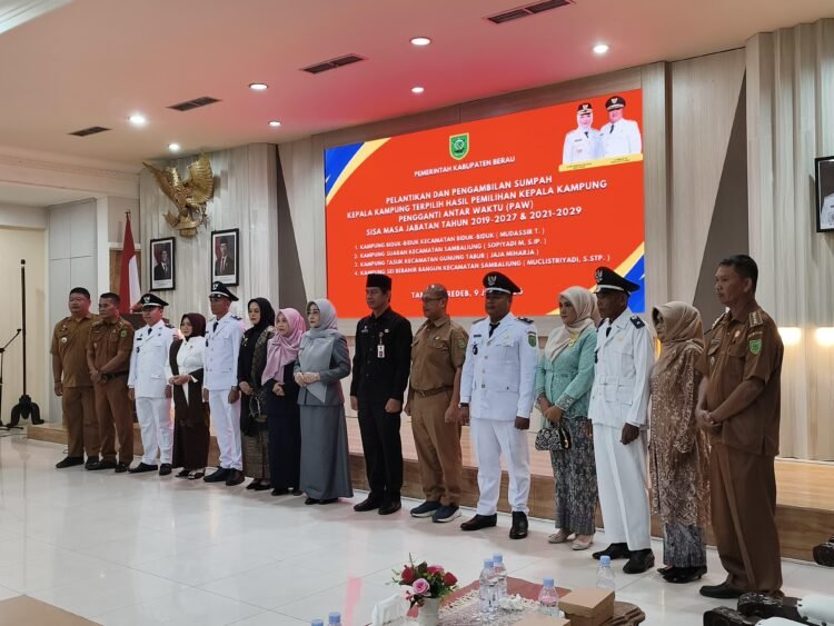 Bupati Lantik Empat Kakam Baru, Tantang Hidupkan Potensi Kampung