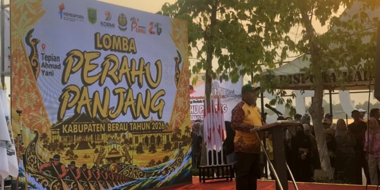 Ribuan Warga Padati Sungai Segah, Lomba Perahu Panjang Berpotensi Jadi Wisata Unggulan